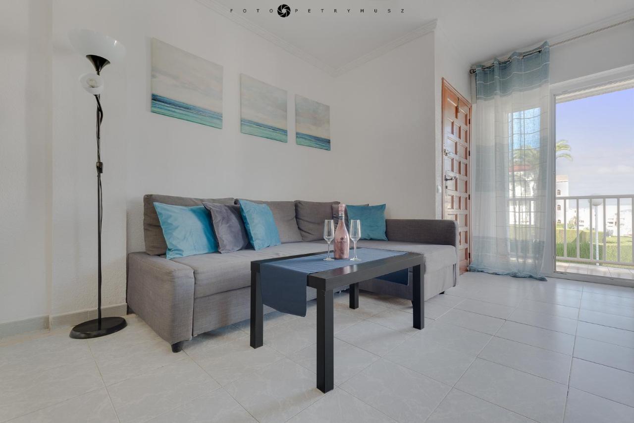Apartment With Pool, Sea Views & Balcony Less Than 10Min Walk To La Mata Beach! Torrevieja Exterior photo